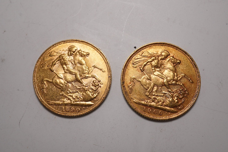 British gold coins, Victoria, two gold sovereigns, 1890, jubilee head, demounted otherwise good VF, and 1900, veiled head, good VF